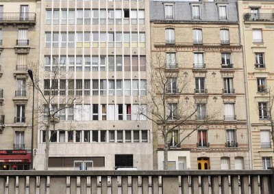 En face de l'appartement de Claude François