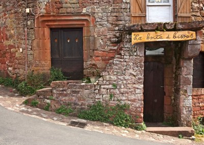 La boîte à bisous, Collonges la rouge