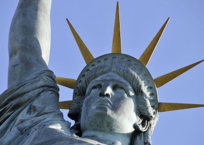 tête de la statue de la liberte - Paris