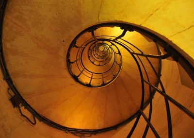 Escalier dessous Arc de Triomphe