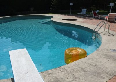 Au bord de la piscine de Claude François