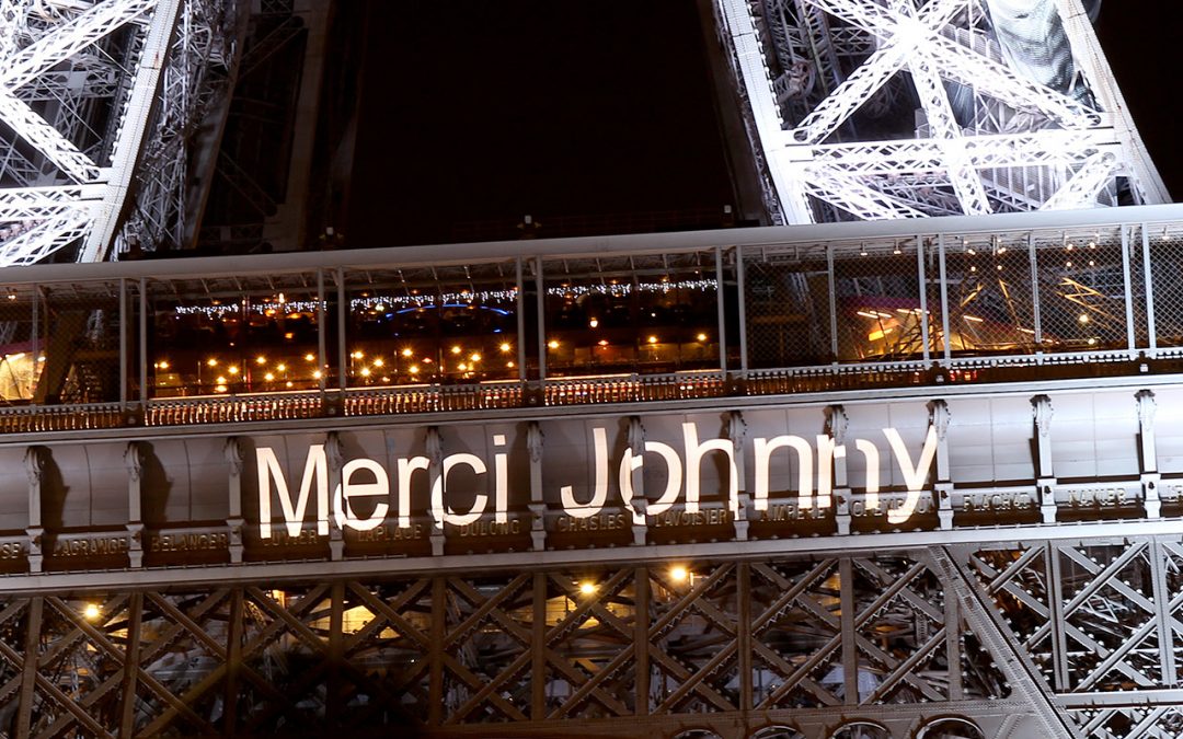 Merci Johnny sur la Tour Eiffel