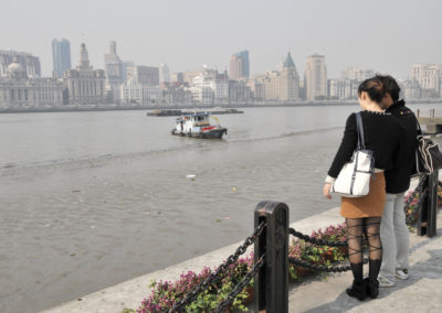 Sur les rives de la rivière Huangpu à Shanghai