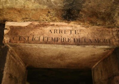 Catacombes de Paris - C'est ici l'empire de la mort
